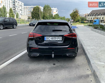 Мерседес А класс 2020 в Львове на Automoto.ua Черный Мерседес А класс, объемом двигателя 1.33 л и пробегом 98 тыс. км за 31450 $, фото 4 на Automoto.ua