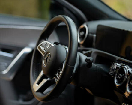 Черный Мерседес А класс, объемом двигателя 1.46 л и пробегом 28 тыс. км за 27500 $, фото 46 на Automoto.ua