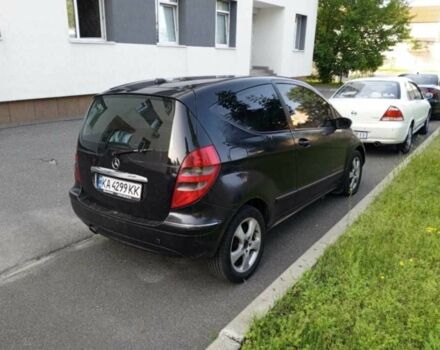 Черный Мерседес А класс, объемом двигателя 1.7 л и пробегом 450 тыс. км за 3200 $, фото 5 на Automoto.ua