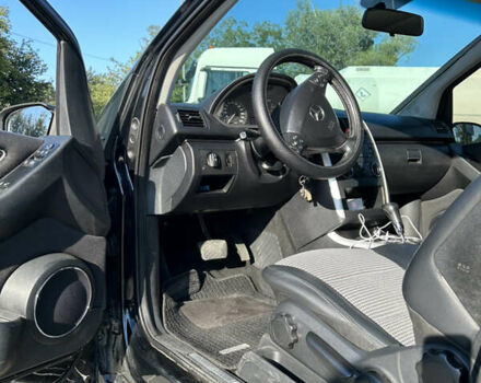 Черный Мерседес А класс, объемом двигателя 1.99 л и пробегом 260 тыс. км за 3800 $, фото 20 на Automoto.ua