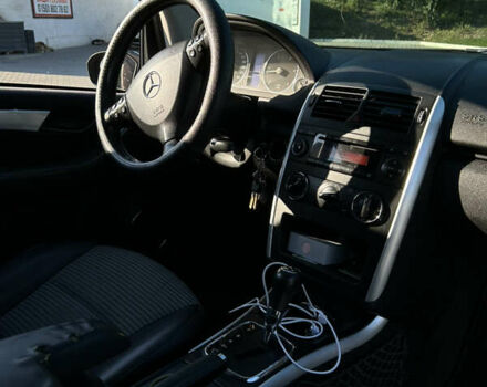 Черный Мерседес А класс, объемом двигателя 1.99 л и пробегом 260 тыс. км за 3800 $, фото 10 на Automoto.ua