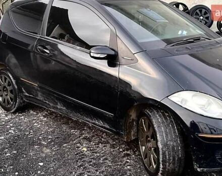 Черный Мерседес А класс, объемом двигателя 1.7 л и пробегом 243 тыс. км за 5000 $, фото 1 на Automoto.ua