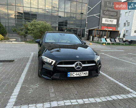 Мерседес А класс 2019 в Львове на Automoto.ua Черный Мерседес А класс, объемом двигателя 1.33 л и пробегом 67 тыс. км за 29900 $, фото 2 на Automoto.ua