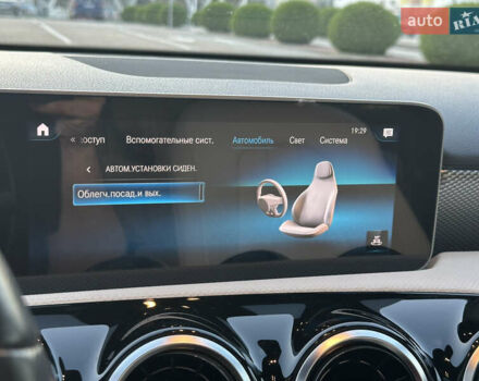 Мерседес А класс 2019 в Львове на Automoto.ua Черный Мерседес А класс, объемом двигателя 1.33 л и пробегом 67 тыс. км за 29900 $, фото 17 на Automoto.ua