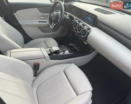 Мерседес А класс 2019 в Львове на Automoto.ua Черный Мерседес А класс, объемом двигателя 1.33 л и пробегом 67 тыс. км за 29900 $, фото 23 на Automoto.ua