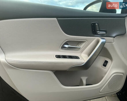 Мерседес А класс 2019 в Львове на Automoto.ua Черный Мерседес А класс, объемом двигателя 1.33 л и пробегом 67 тыс. км за 29900 $, фото 28 на Automoto.ua