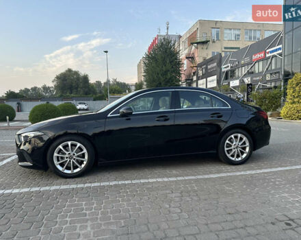 Мерседес А класс 2019 в Львове на Automoto.ua Черный Мерседес А класс, объемом двигателя 1.33 л и пробегом 67 тыс. км за 29900 $, фото 6 на Automoto.ua