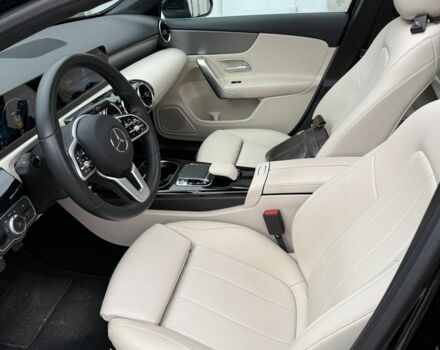 Чорний Мерседес А клас, об'ємом двигуна 1.3 л та пробігом 42 тис. км за 35000 $, фото 3 на Automoto.ua