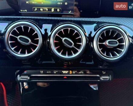 Черный Мерседес А класс, объемом двигателя 1.95 л и пробегом 113 тыс. км за 25400 $, фото 24 на Automoto.ua