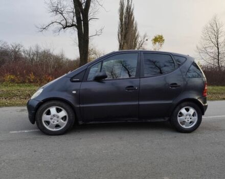 Черный Мерседес А класс, объемом двигателя 1.7 л и пробегом 197 тыс. км за 2200 $, фото 4 на Automoto.ua