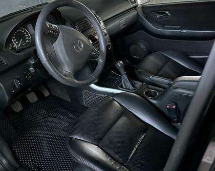 Мерседес А класс 2005 в Одессе на Automoto.ua Черный Мерседес А класс, объемом двигателя 2 л и пробегом 270 тыс. км за 3750 $, фото 9 на Automoto.ua