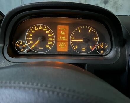 Мерседес А класс 2005 в Одессе на Automoto.ua Черный Мерседес А класс, объемом двигателя 2 л и пробегом 270 тыс. км за 3750 $, фото 10 на Automoto.ua