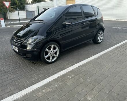 Мерседес А класс 2005 в Одессе на Automoto.ua Черный Мерседес А класс, объемом двигателя 2 л и пробегом 270 тыс. км за 3750 $, фото 4 на Automoto.ua