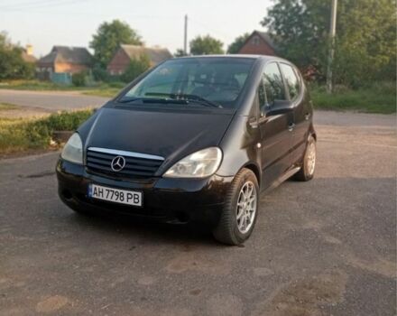 Черный Мерседес А класс, объемом двигателя 1.6 л и пробегом 306 тыс. км за 1900 $, фото 1 на Automoto.ua