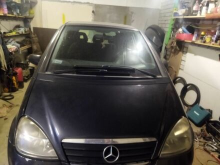 Чорний Мерседес А клас, об'ємом двигуна 2 л та пробігом 245 тис. км за 3500 $, фото 1 на Automoto.ua