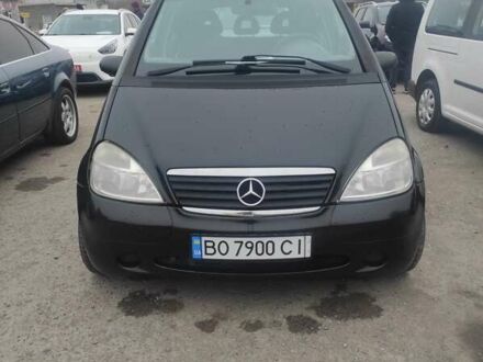 Черный Мерседес А класс, объемом двигателя 1.4 л и пробегом 235 тыс. км за 2800 $, фото 1 на Automoto.ua