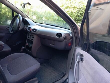 Черный Мерседес А класс, объемом двигателя 1.7 л и пробегом 245 тыс. км за 3000 $, фото 1 на Automoto.ua