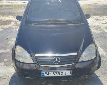 Черный Мерседес А класс, объемом двигателя 1.7 л и пробегом 235 тыс. км за 3500 $, фото 1 на Automoto.ua
