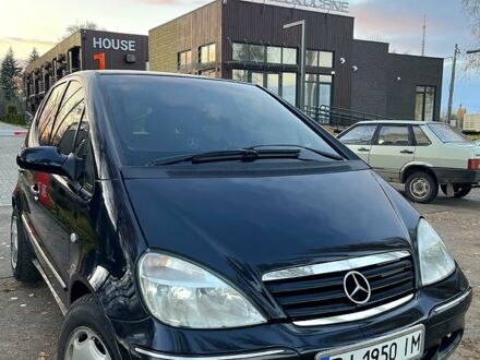 Черный Мерседес А класс, объемом двигателя 1.9 л и пробегом 210 тыс. км за 4300 $, фото 1 на Automoto.ua