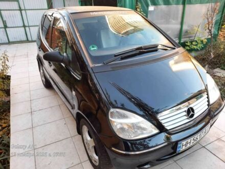 Черный Мерседес А класс, объемом двигателя 1.4 л и пробегом 298 тыс. км за 3200 $, фото 1 на Automoto.ua