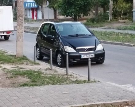 Черный Мерседес А класс, объемом двигателя 2 л и пробегом 250 тыс. км за 3500 $, фото 1 на Automoto.ua