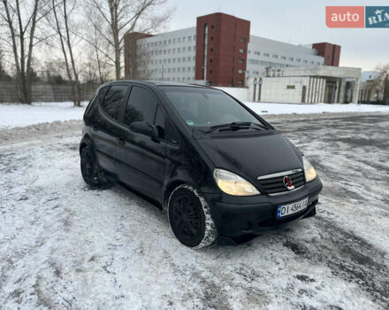 Черный Мерседес А класс, объемом двигателя 1.4 л и пробегом 327 тыс. км за 2600 $, фото 1 на Automoto.ua