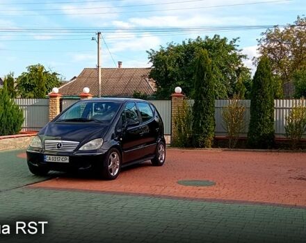 Черный Мерседес А класс, объемом двигателя 1.7 л и пробегом 294 тыс. км за 4200 $, фото 1 на Automoto.ua