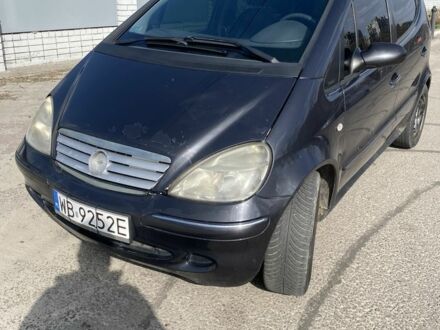 Чорний Мерседес А клас, об'ємом двигуна 1.9 л та пробігом 157 тис. км за 2000 $, фото 1 на Automoto.ua