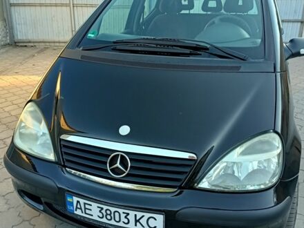 Мерседес А клас 2003 у Криничках на Automoto.ua Чорний Мерседес А клас, об'ємом двигуна 1.6 л та пробігом 178 тис. км за 3700 $, фото 1 на Automoto.ua