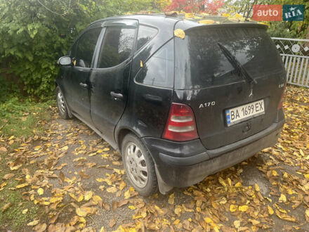 Чорний Мерседес А клас, об'ємом двигуна 1.7 л та пробігом 300 тис. км за 3900 $, фото 1 на Automoto.ua