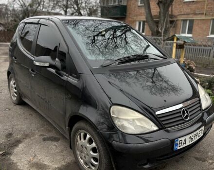 Черный Мерседес А класс, объемом двигателя 1.7 л и пробегом 294 тыс. км за 3750 $, фото 1 на Automoto.ua