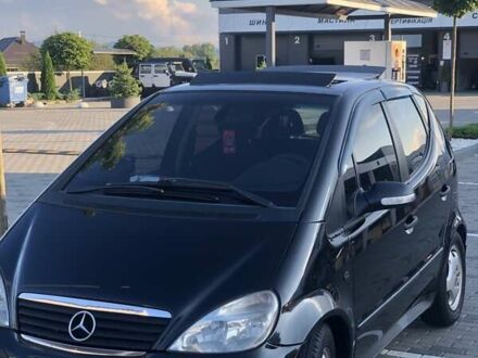 Черный Мерседес А класс, объемом двигателя 1.7 л и пробегом 330 тыс. км за 3700 $, фото 1 на Automoto.ua