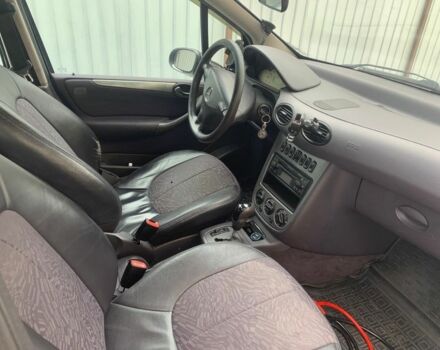 Черный Мерседес А класс, объемом двигателя 1.7 л и пробегом 220 тыс. км за 4000 $, фото 1 на Automoto.ua