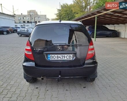Черный Мерседес А класс, объемом двигателя 1.7 л и пробегом 160 тыс. км за 4000 $, фото 1 на Automoto.ua