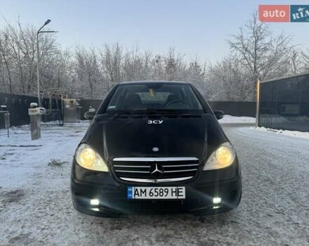Черный Мерседес А класс, объемом двигателя 2 л и пробегом 300 тыс. км за 2850 $, фото 1 на Automoto.ua