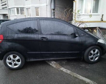 Черный Мерседес А класс, объемом двигателя 1.7 л и пробегом 450 тыс. км за 3200 $, фото 1 на Automoto.ua