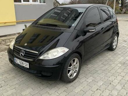 Черный Мерседес А класс, объемом двигателя 2 л и пробегом 340 тыс. км за 4000 $, фото 1 на Automoto.ua