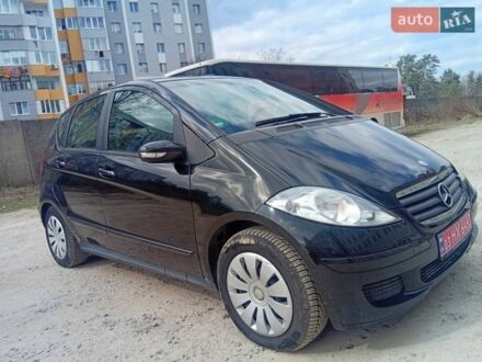 Черный Мерседес А класс, объемом двигателя 1.5 л и пробегом 190 тыс. км за 4200 $, фото 1 на Automoto.ua