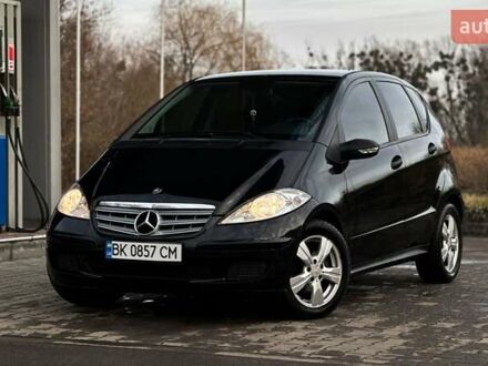 Черный Мерседес А класс, объемом двигателя 1.5 л и пробегом 198 тыс. км за 5100 $, фото 1 на Automoto.ua