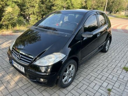 Чорний Мерседес А клас, об'ємом двигуна 1.5 л та пробігом 150 тис. км за 5500 $, фото 1 на Automoto.ua