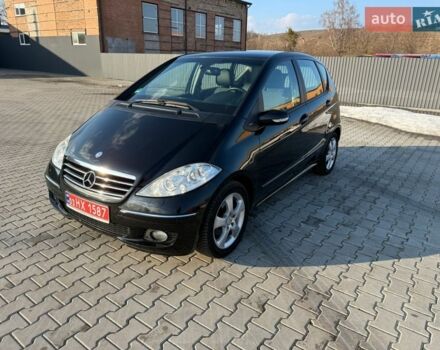 Черный Мерседес А класс, объемом двигателя 1.7 л и пробегом 235 тыс. км за 6250 $, фото 1 на Automoto.ua