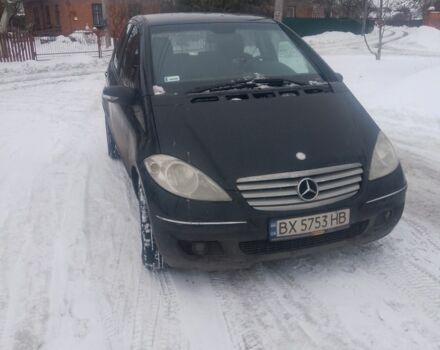 Черный Мерседес А класс, объемом двигателя 2 л и пробегом 318 тыс. км за 4200 $, фото 1 на Automoto.ua