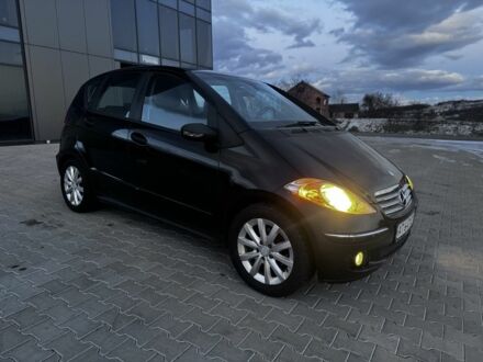 Чорний Мерседес А клас, об'ємом двигуна 1.5 л та пробігом 261 тис. км за 4700 $, фото 1 на Automoto.ua