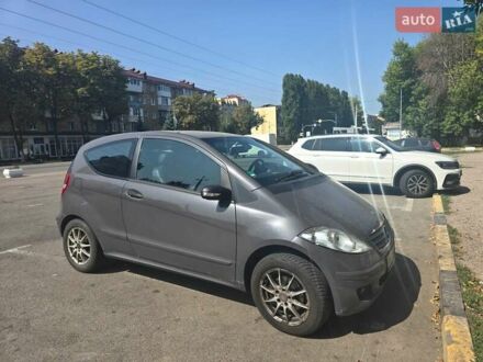 Черный Мерседес А класс, объемом двигателя 1.7 л и пробегом 230 тыс. км за 5000 $, фото 1 на Automoto.ua