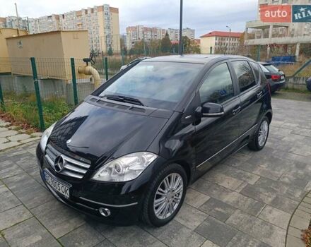 Черный Мерседес А класс, объемом двигателя 2 л и пробегом 189 тыс. км за 6200 $, фото 1 на Automoto.ua