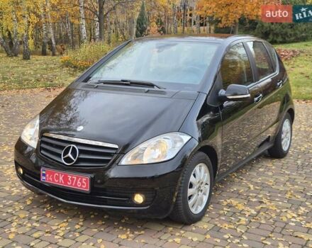 Черный Мерседес А класс, объемом двигателя 1.5 л и пробегом 184 тыс. км за 7499 $, фото 1 на Automoto.ua