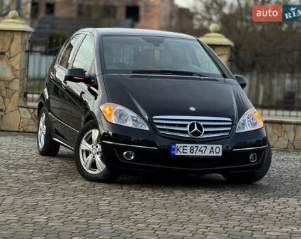 Черный Мерседес А класс, объемом двигателя 1.99 л и пробегом 284 тыс. км за 6400 $, фото 1 на Automoto.ua