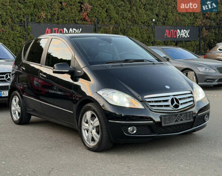 Черный Мерседес А класс, объемом двигателя 2 л и пробегом 228 тыс. км за 6500 $, фото 1 на Automoto.ua