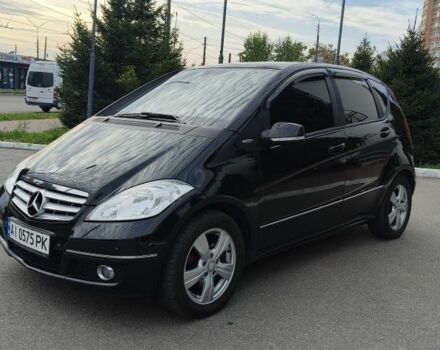 Чорний Мерседес А клас, об'ємом двигуна 2 л та пробігом 164 тис. км за 7733 $, фото 1 на Automoto.ua