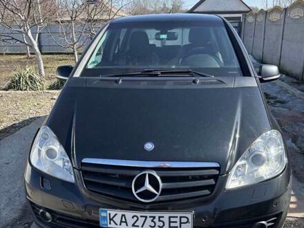 Черный Мерседес А класс, объемом двигателя 1.99 л и пробегом 330 тыс. км за 5900 $, фото 1 на Automoto.ua